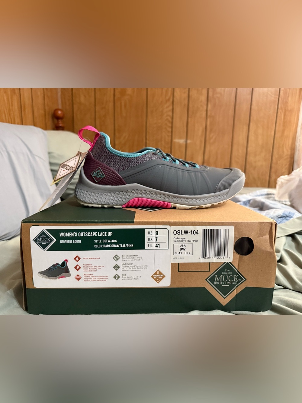 Muck Boot Company Women's Outscape Lace Up Sneaker - Dark Gray/Teal/Pink